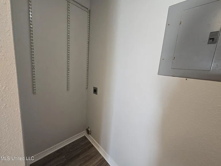 10479 Cal Ln — Photo 6