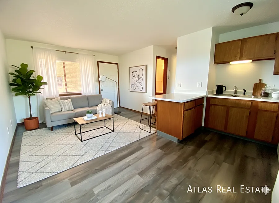 Floor plan L