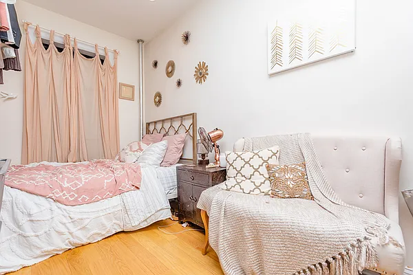 Rented by MySpaceNYC | media 20