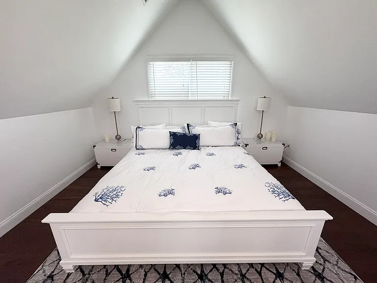 215 Windmill Ln — Photo 12