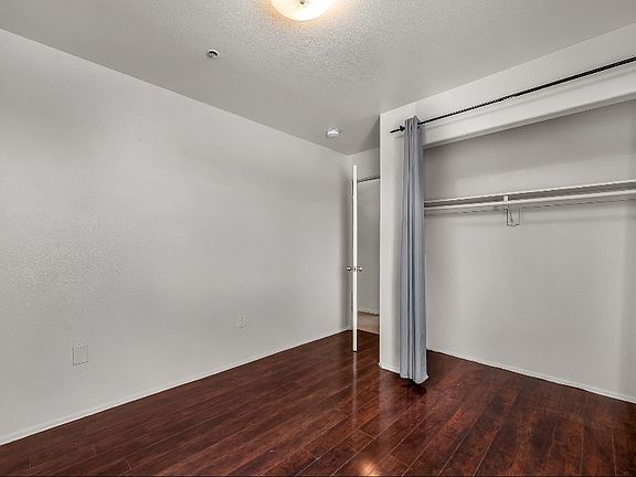 5th image of 5231 Huntington Dr N APT 2