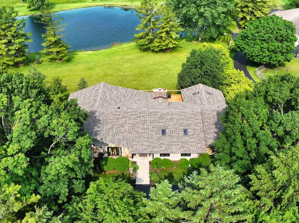 8311 Haligus Rd, Huntley, IL 60142