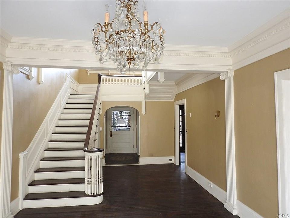 12 Brattle Rd, Syracuse, NY 13203 Zillow