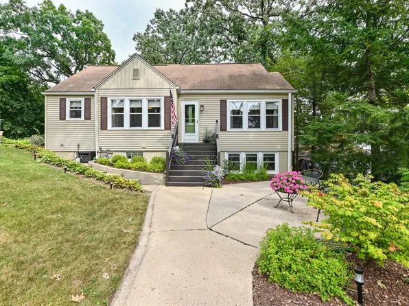 34116 Oakdale COURT, Burlington, WI 53105