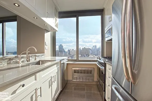 Rented by Brown Harris Stevens | media 33