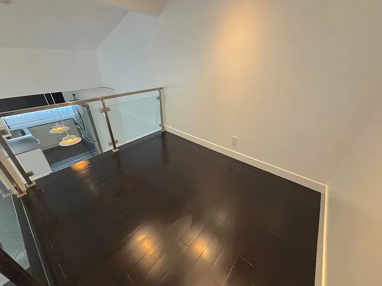 1819 Brea Blvd — Photo 8