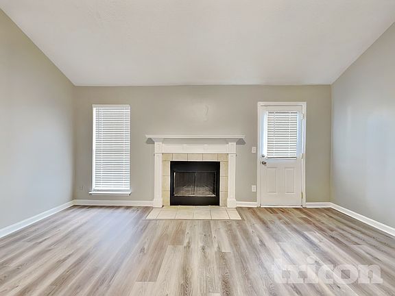 3rd image of 2544 Winterville Dr
