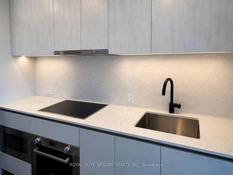 609 Sherbourne St #4510 — Photo 9