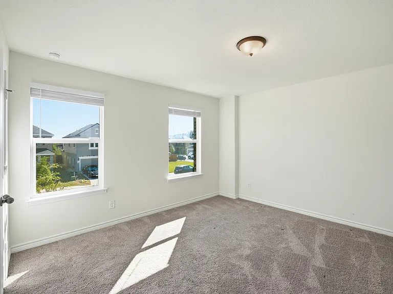 11331 Edelweiss — Photo 12