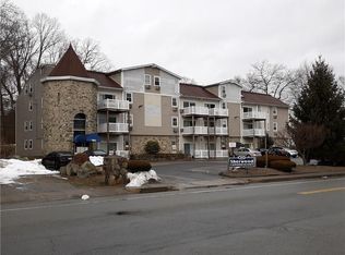 260 George Waterman Rd APT 202, Johnston, RI 02919