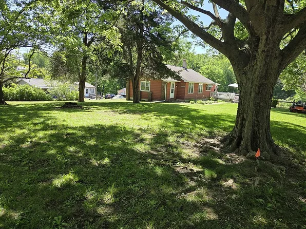 3905 E Cerro Gordo St, Decatur, IL 62521