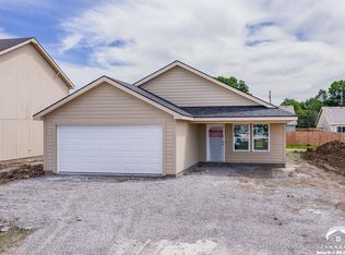 908 2nd St, Perry, KS 66073