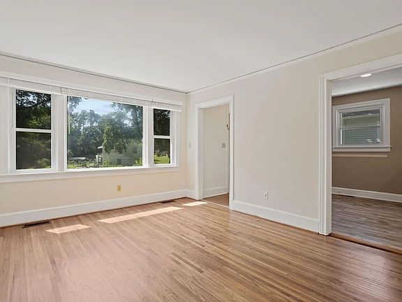 2nd image of 119 Princeton Ave
