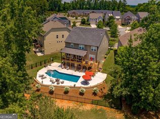 308 Lakeway Cir, Woodstock, GA 30188