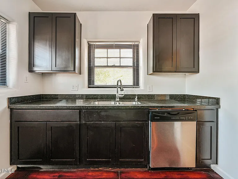 3949 E Earll Dr #14 — Photo 12
