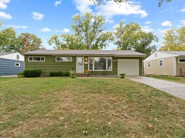 430 Park Dr, Bonner Springs, KS 66012