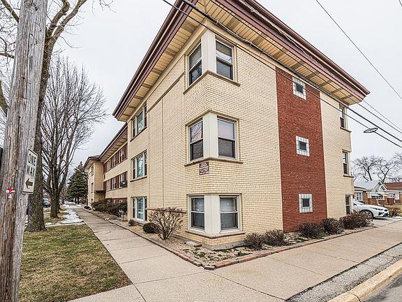 3rd image of 3839 Wenonah Ave #5