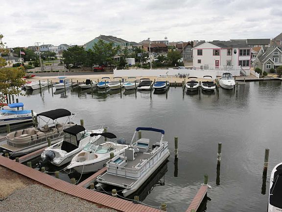 4th image of 1919 Bay Blvd Unit B26-b26g
