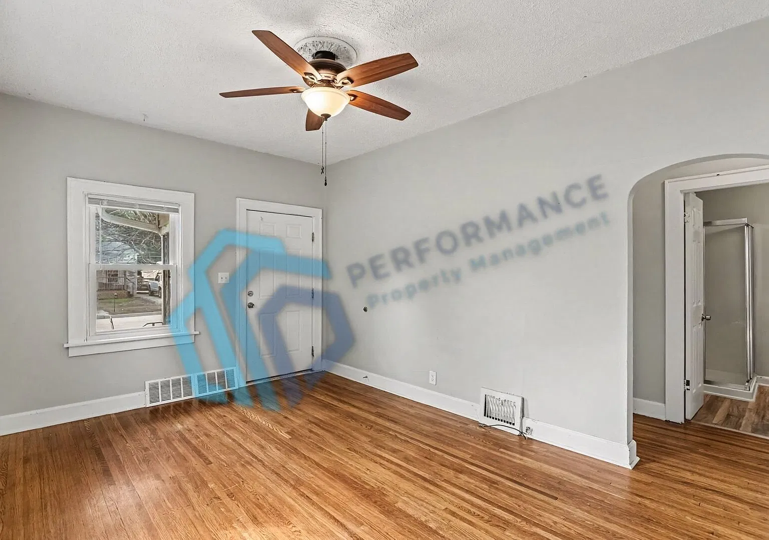 3 bedroom, 2 bath in NE Lincoln — Photo 3