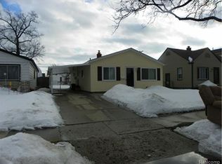 712 E Otis Ave, Hazel Park, MI