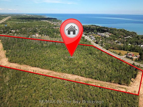 2nd image of 8859 Beachwood Rd
