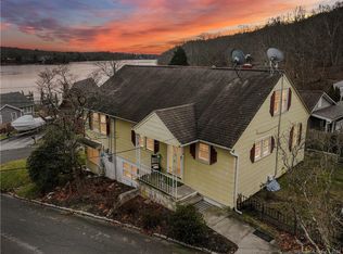 15 River Rd, East Lyme, CT 06333