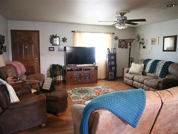 4th image of 2210 McCoy Ave