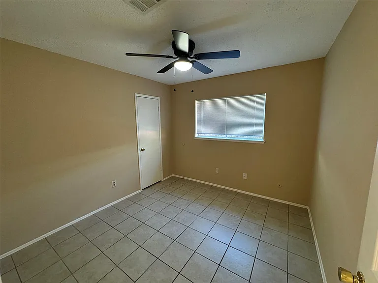 7430 Lobera Dr — Photo 9