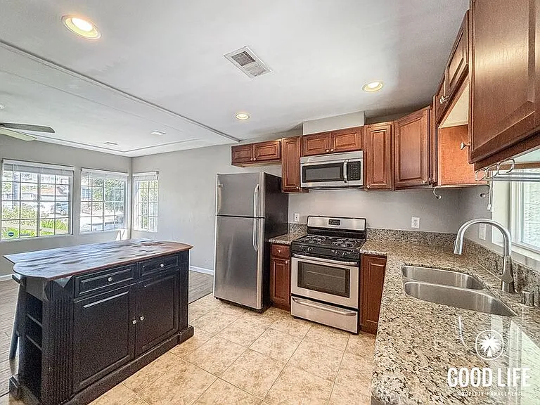 6209 Malcolm Dr — Photo 10