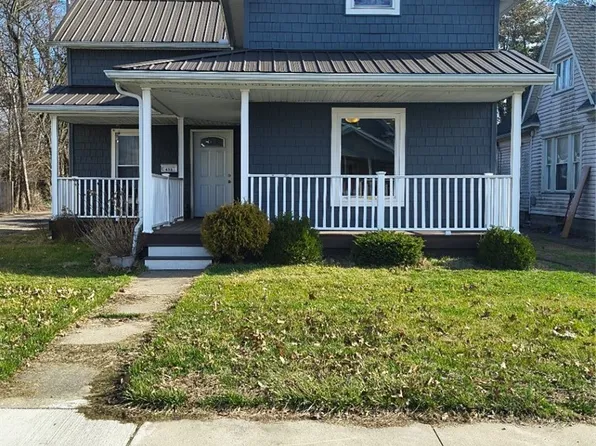 435 Fair Ave NE, New Philadelphia, OH 44663