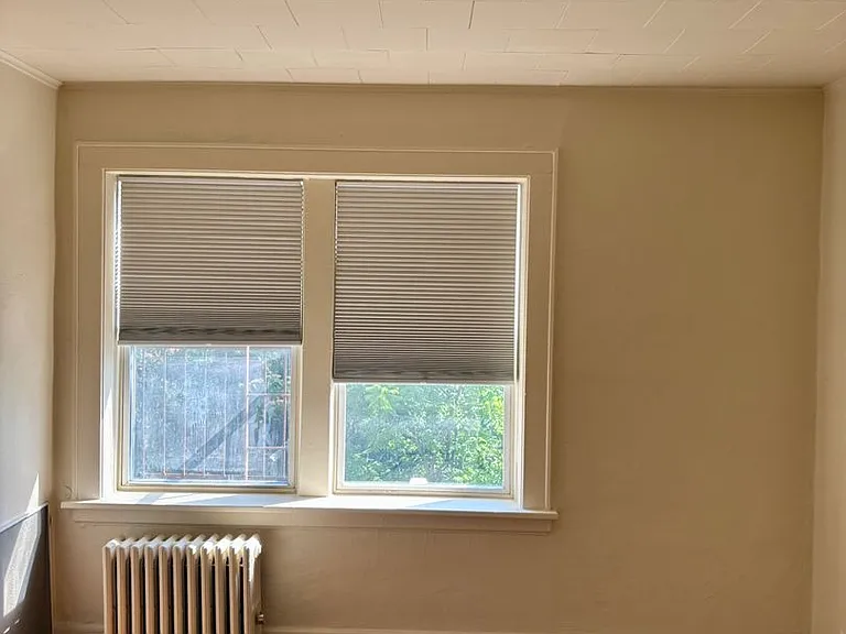 10 Hasbrouck Ave — Photo 10