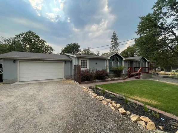 4225 Pineview Dr, Yreka, CA 96097