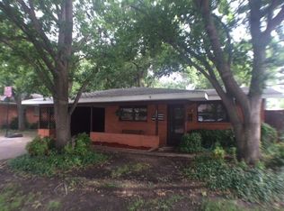 2705 W 11th St, Irving, TX 75060