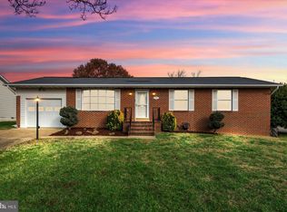 1213 Dewberry Dr, Fredericksburg, VA 22407