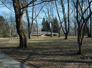 277 Otis Rd, Barrington, IL 60010