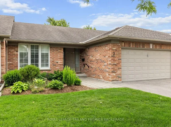 1755 Louise Blvd #7, London, ON N6G 5G4