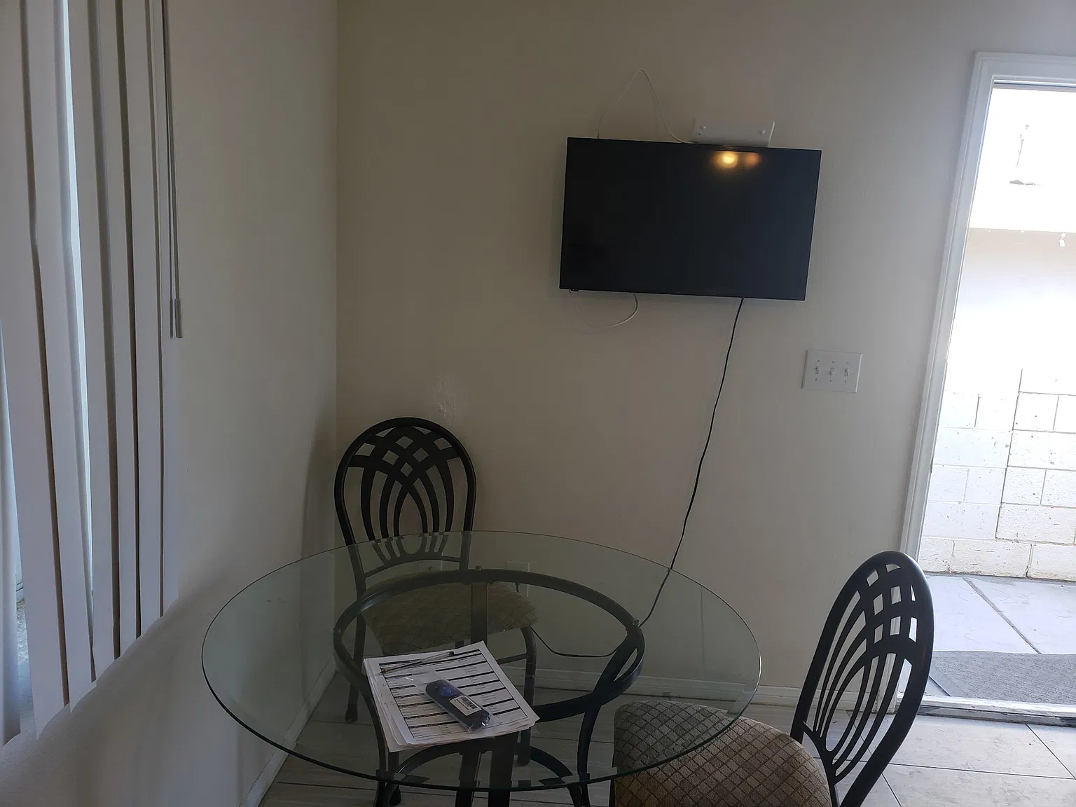 1 bed, 450 sqft, $950 — Photo 2