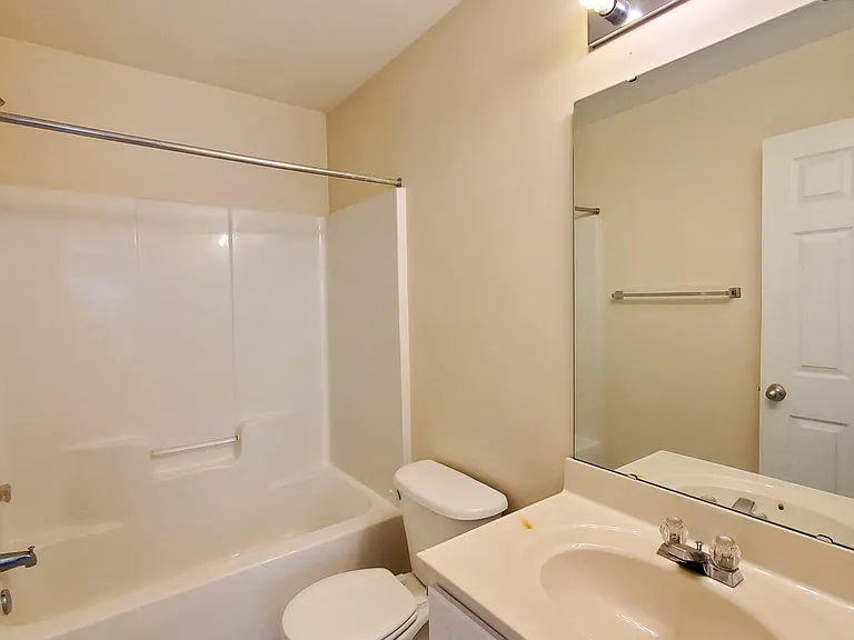 8206 City Loft Ct — Photo 17