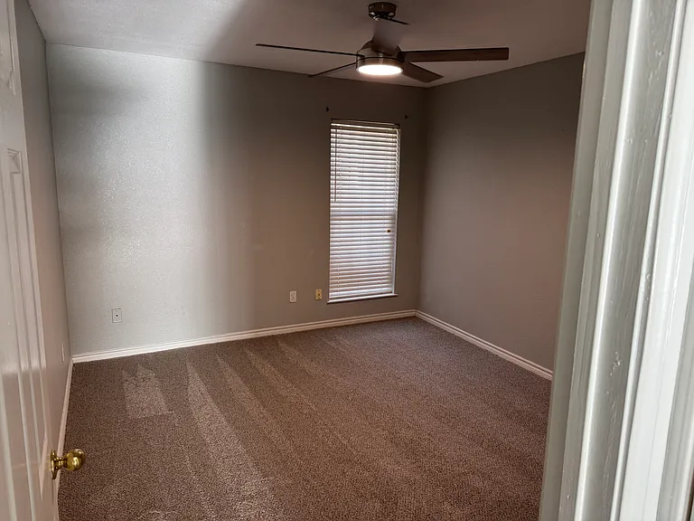 2425 Patriot Commons Rd — Photo 8