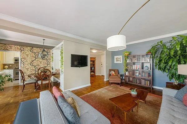 Sold by Compass | media 5