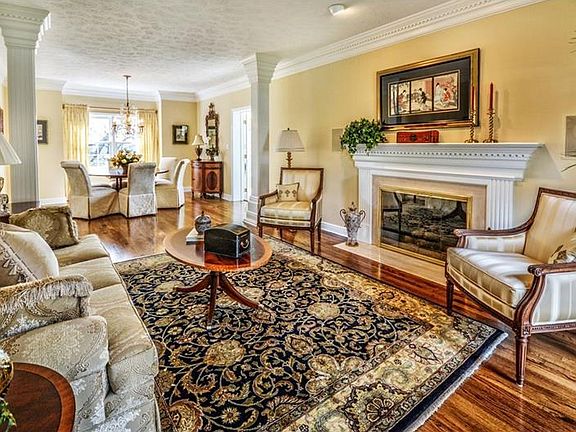 4th image of 1622 Blackburn Heights Dr