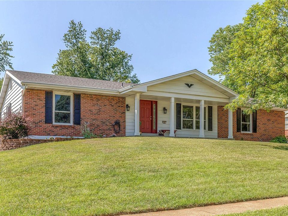 1st image of 206 Wildbrier Dr