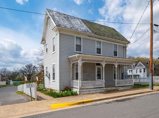 111 Center St, Edinburg, VA