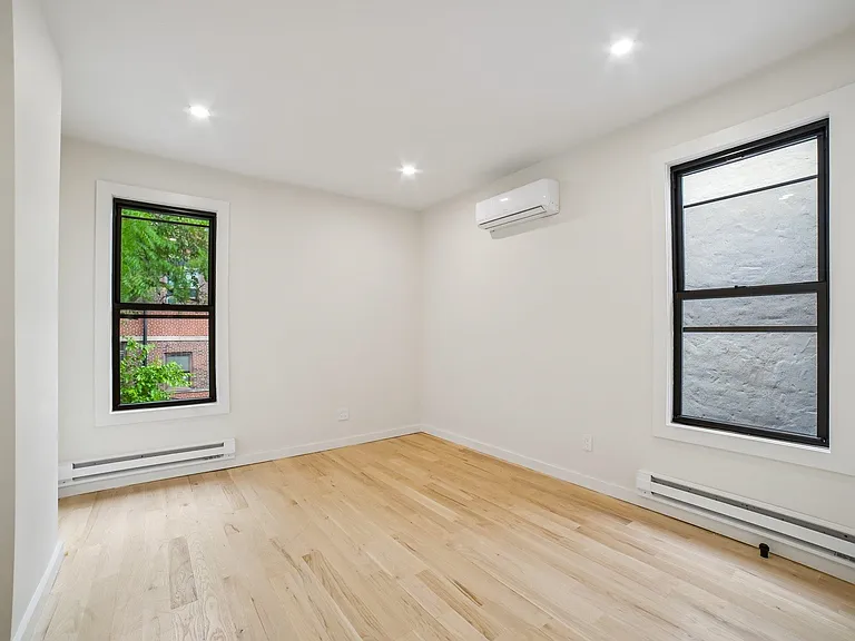 62.5 Oak St #2 — Photo 18