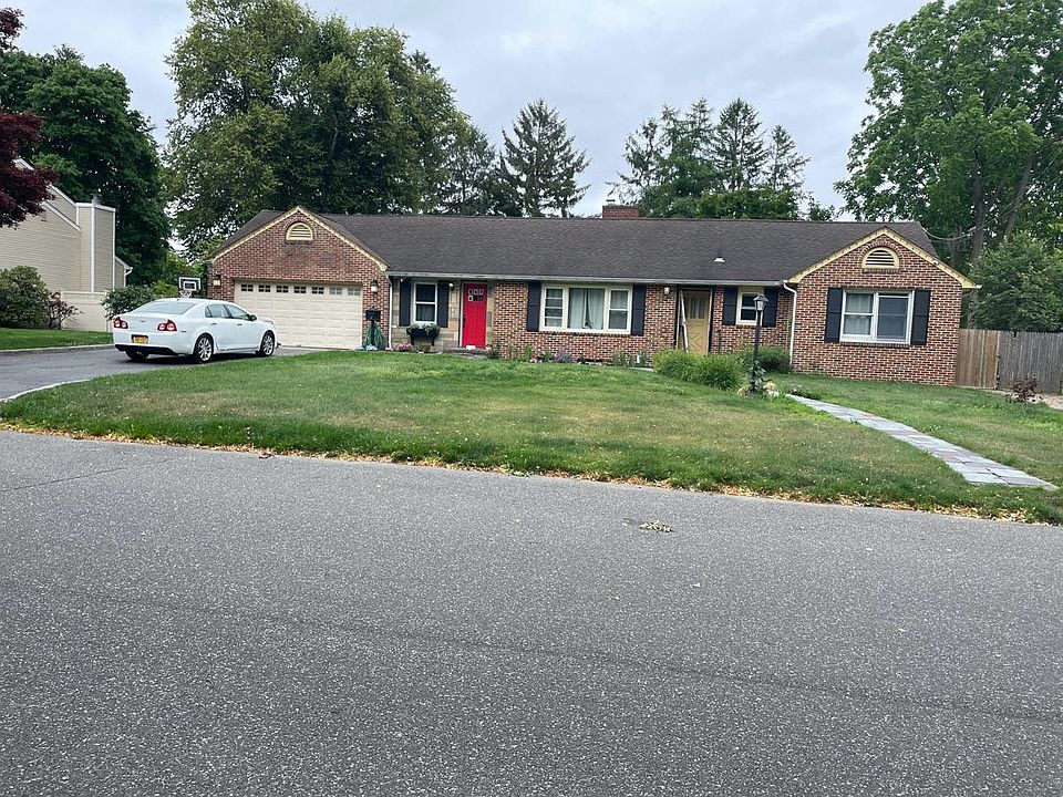 1st image of 12 Woodland St