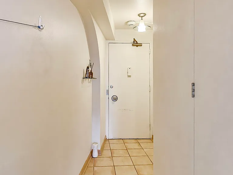 300 N State St #4702 — Photo 2