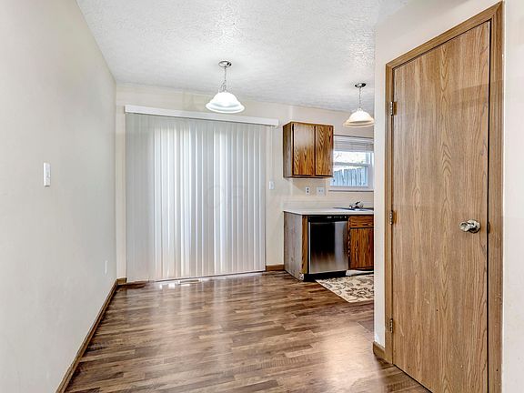 4th image of 926 Noddymill Ln E #30C
