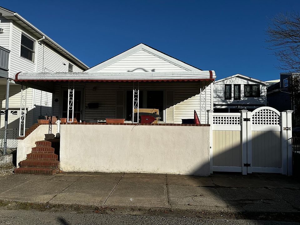 1st image of 90 Nevada Ave