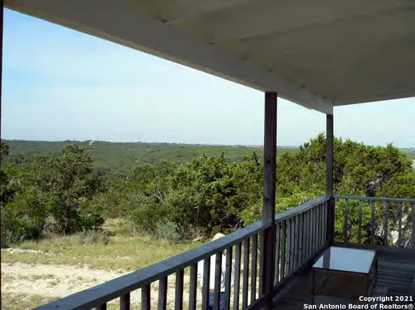 9246 SD 32000, Rocksprings, TX 78880