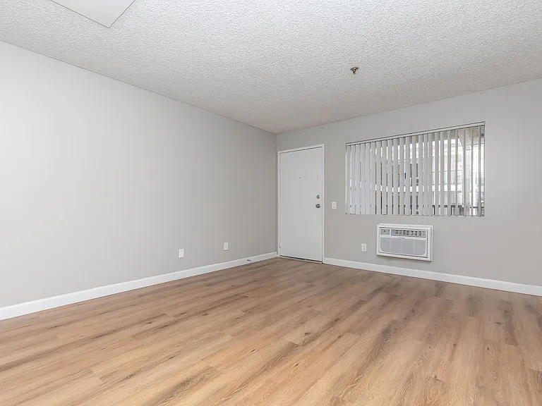 Bella Vista Senior Apartments — Photo 40